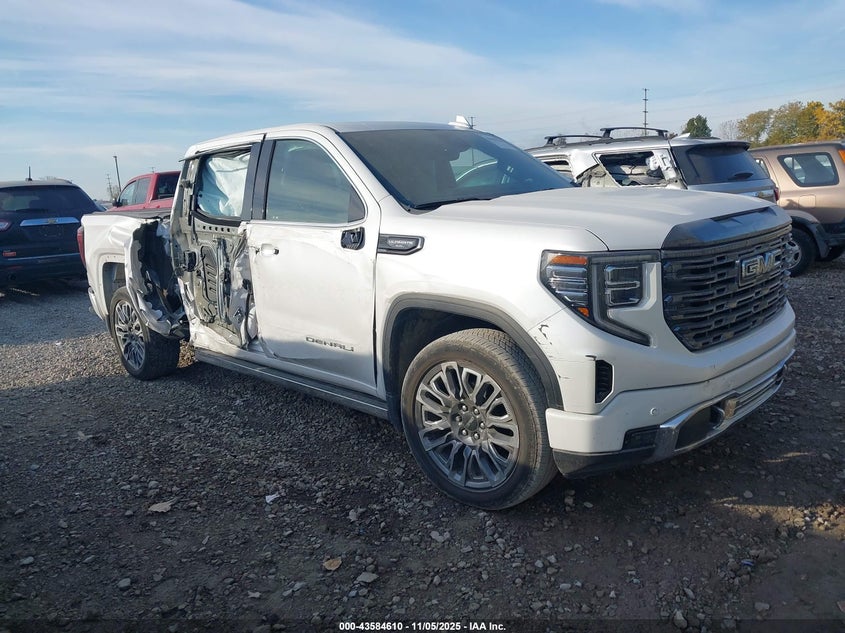 GMC SIERRA 1500 4WD SHORT BOX DENALI ULTIMATE