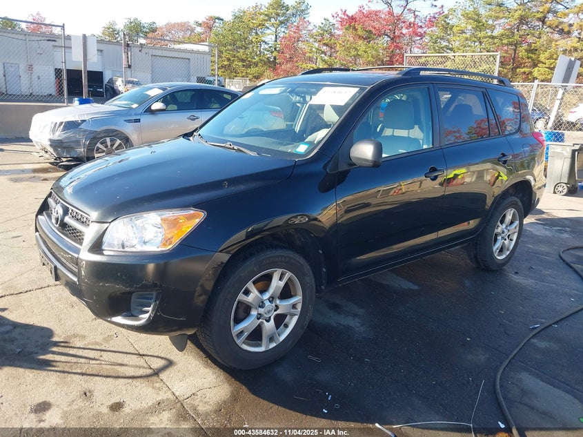 2T3BF4DV1BW162996 2011 TOYOTA RAV 4 photo no. 2