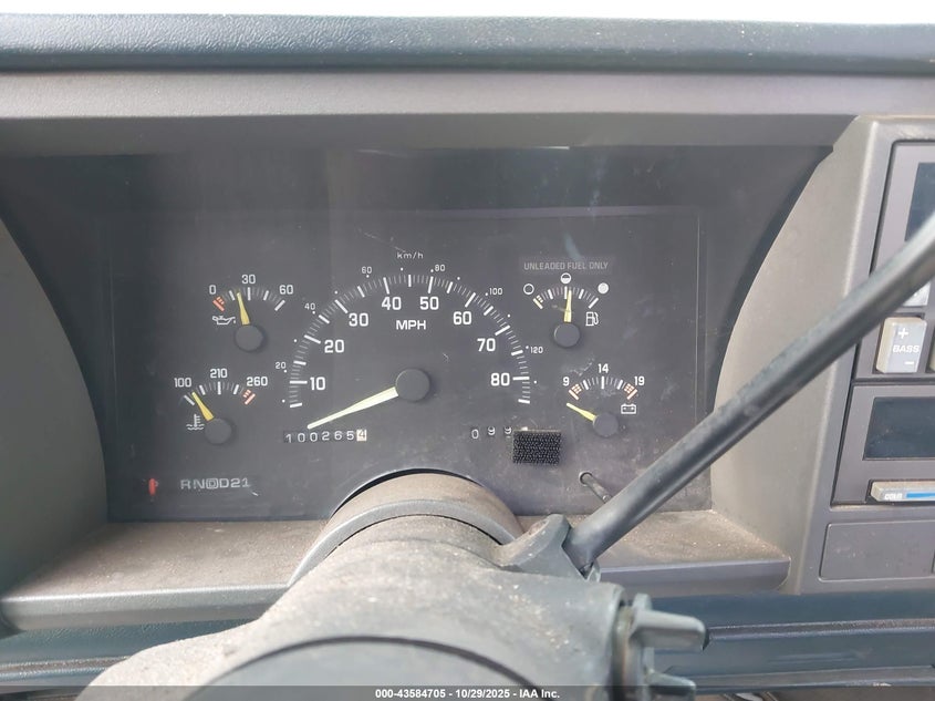 1992 Chevrolet Gmt-400 K2500 VIN: 1GCGK24K3NE214779 Lot: 43584705