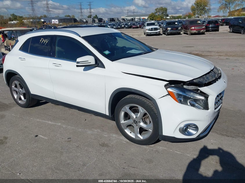 MERCEDES-BENZ GLA-CLASS 4MATIC