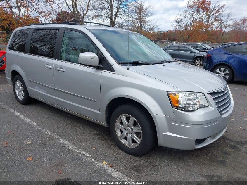 CHRYSLER TOWN & COUNTRY TOURING PLUS