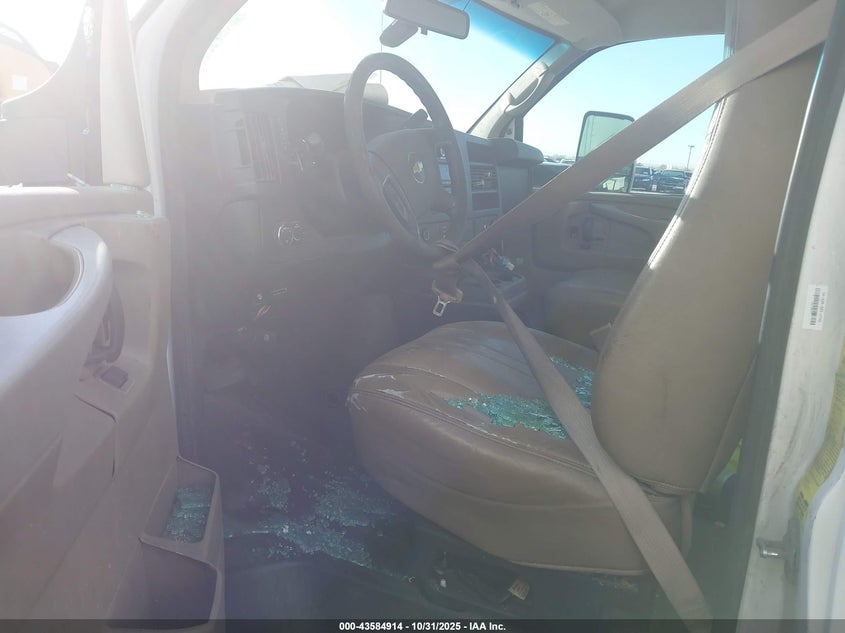 2015 Chevrolet Express Cutaway 4500 VIN: 1GB6G5CGXF1169476 Lot: 43584914