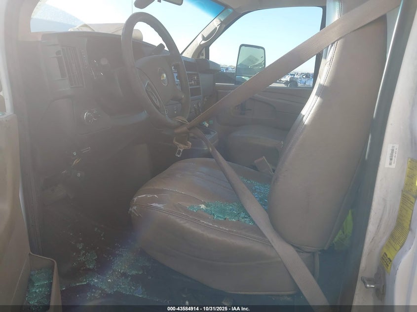 2015 Chevrolet Express Cutaway 4500 VIN: 1GB6G5CGXF1169476 Lot: 43584914