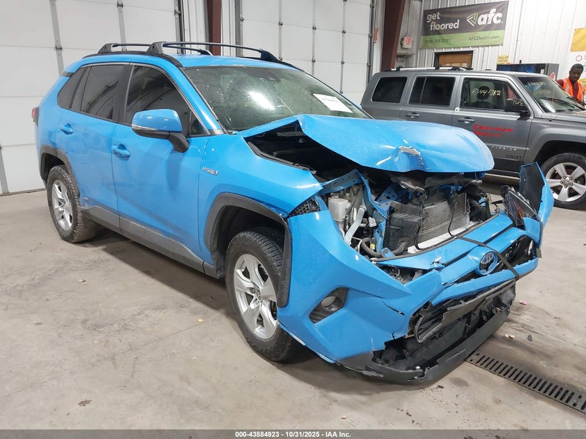 TOYOTA RAV4 HYBRID XLE