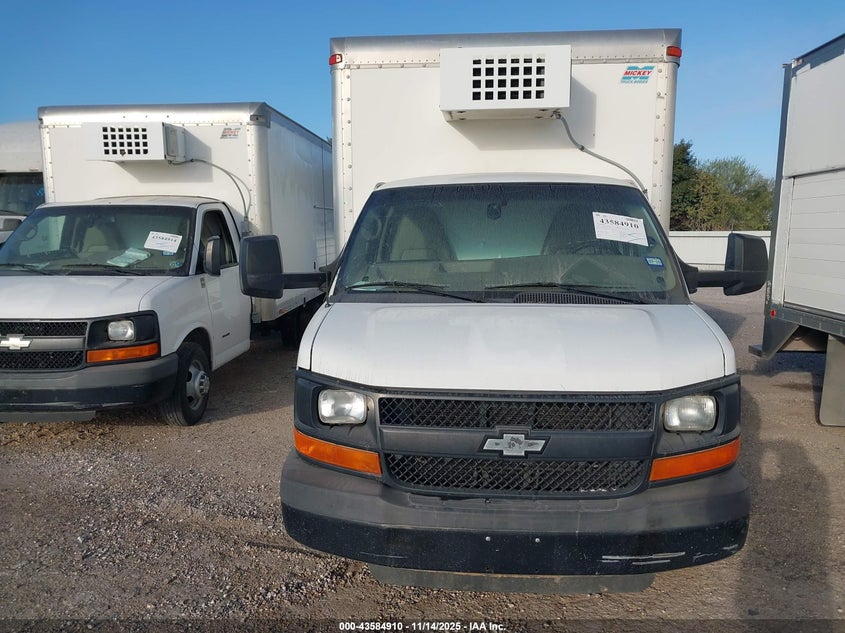 2015 Chevrolet Express Cutaway 4500 VIN: 1GB6G5CG0F1113076 Lot: 43584910