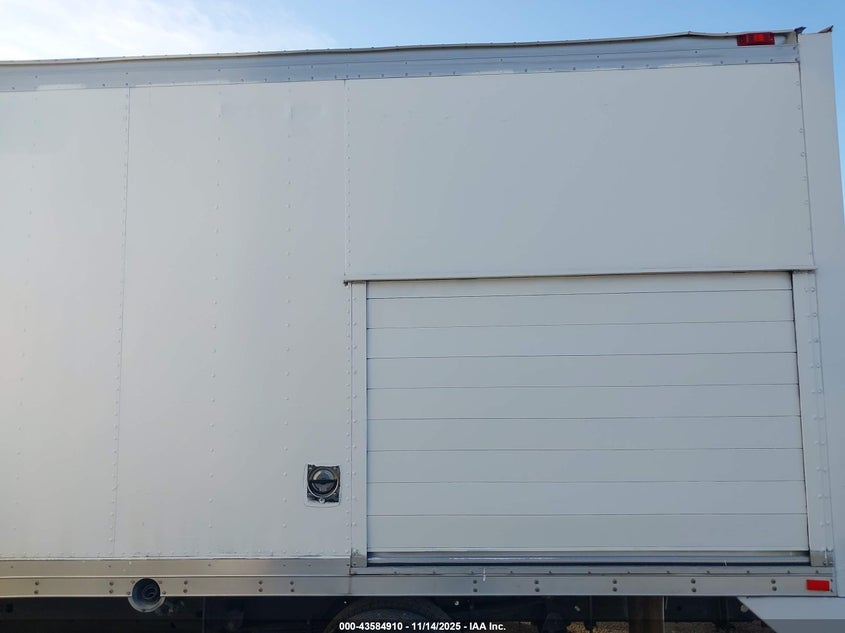 2015 Chevrolet Express Cutaway 4500 VIN: 1GB6G5CG0F1113076 Lot: 43584910