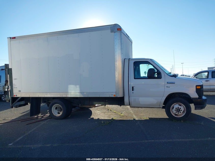 2011 Ford E-450 Cutaway VIN: 1FDXE4FL8BDA36597 Lot: 43584937