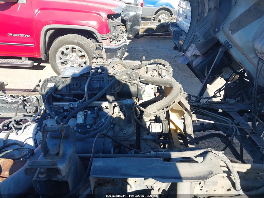 2016 Isuzu Npr Hd Gas Reg VIN: 54DC4W1B0GS811439 Lot: 43584931