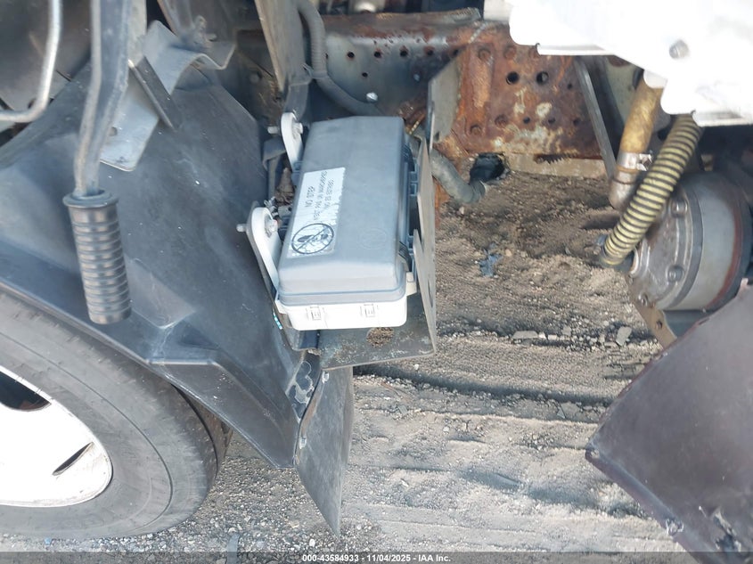 2018 Isuzu Npr Hd VIN: 54DC4W1C1JS800577 Lot: 43584933