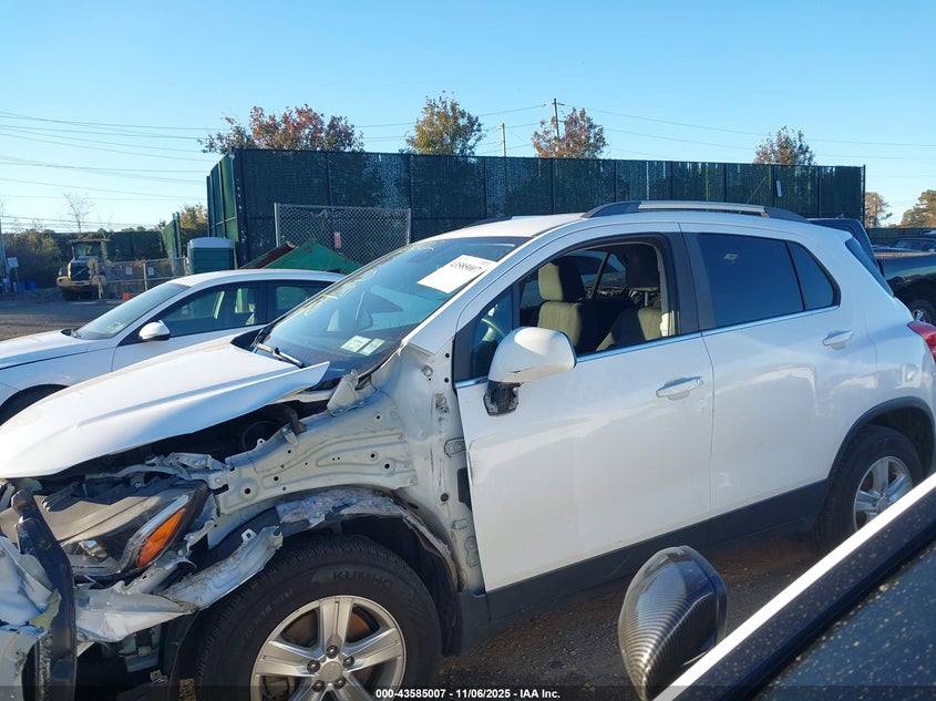 2017 CHEVROLET TRAX LT - 3GNCJPSB3HL141734