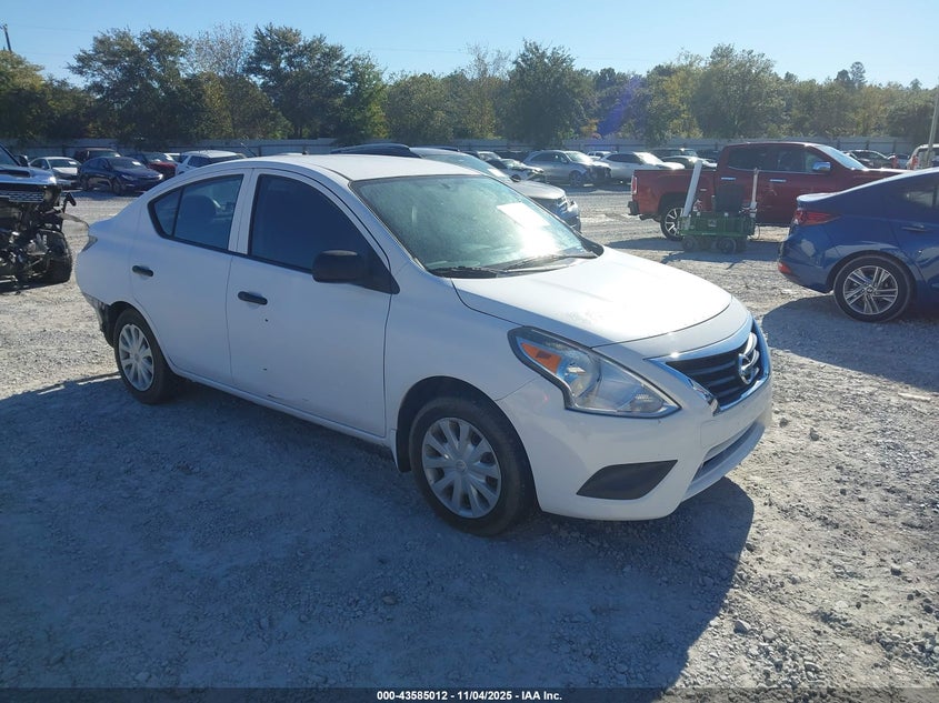 2015 NISSAN VERSA 1.6 S - 3N1CN7AP2FL835454