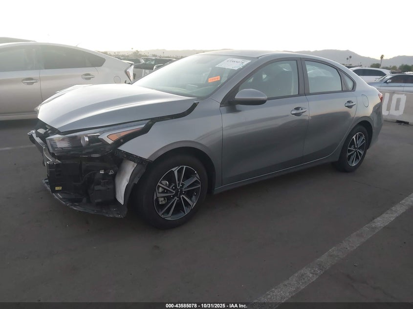 3KPF24AD9RE800197 2024 KIA FORTE photo no. 2