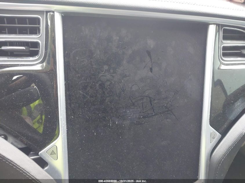 2013 Tesla Model S VIN: 5YJSA1CN8DFP06272 Lot: 43585086