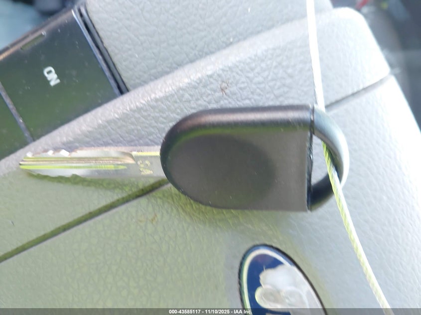 2005 Ford F-150 Lariat/Xl/Xlt VIN: 1FTPX12585NB01273 Lot: 43585117