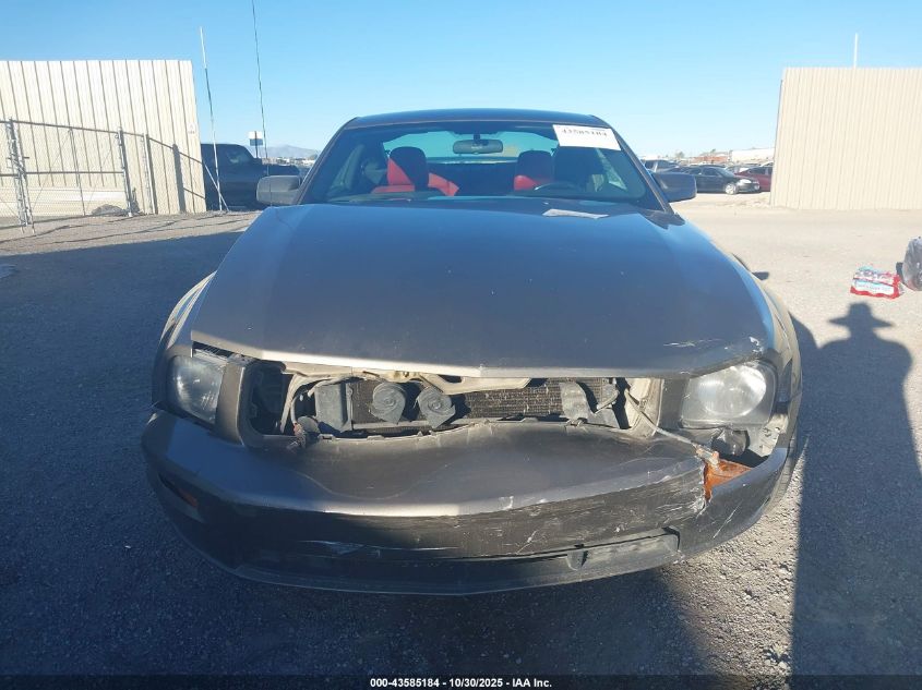 2005 Ford Mustang Gt Deluxe/Gt Premium VIN: 1ZVFT82HX55142334 Lot: 43585184