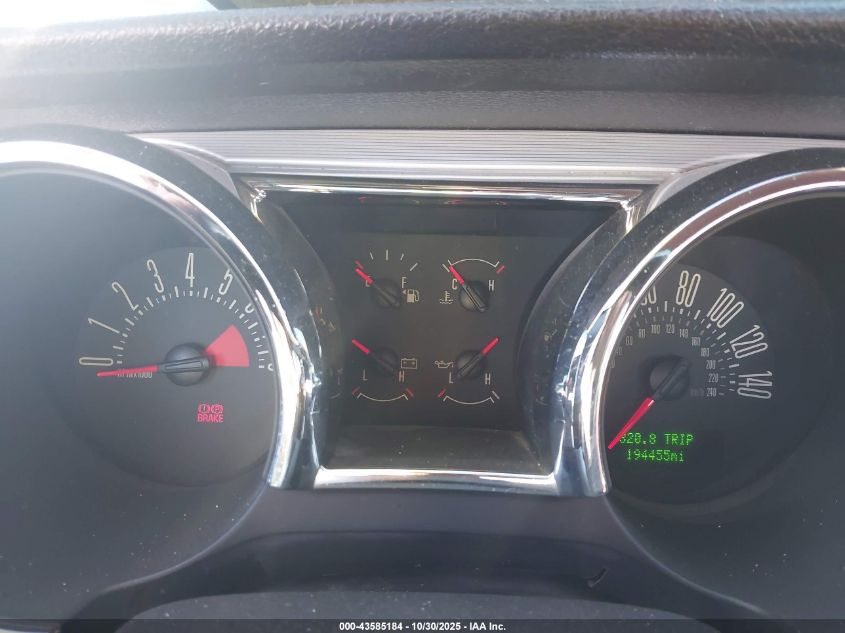 2005 Ford Mustang Gt Deluxe/Gt Premium VIN: 1ZVFT82HX55142334 Lot: 43585184