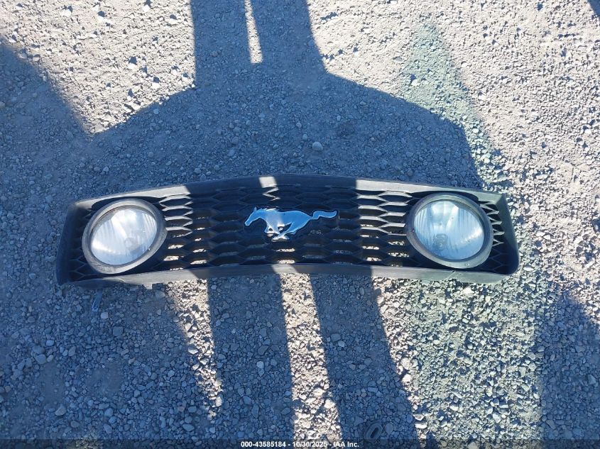 2005 Ford Mustang Gt Deluxe/Gt Premium VIN: 1ZVFT82HX55142334 Lot: 43585184