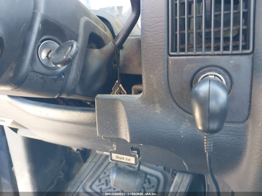 2003 Dodge Ram 1500 Slt/Laramie/St VIN: 1D3HA18D03J669002 Lot: 43585201