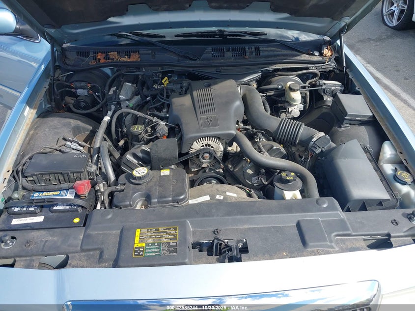 2004 Mercury Grand Marquis Gs VIN: 2MEFM74WX4X621886 Lot: 43585244