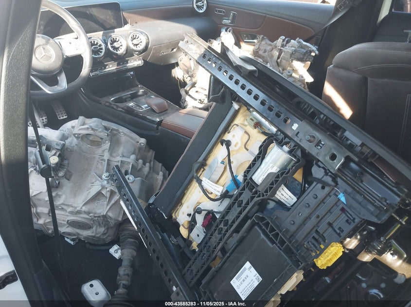 2019 MERCEDES-BENZ A 220 - WDD3G4EB2KW001800