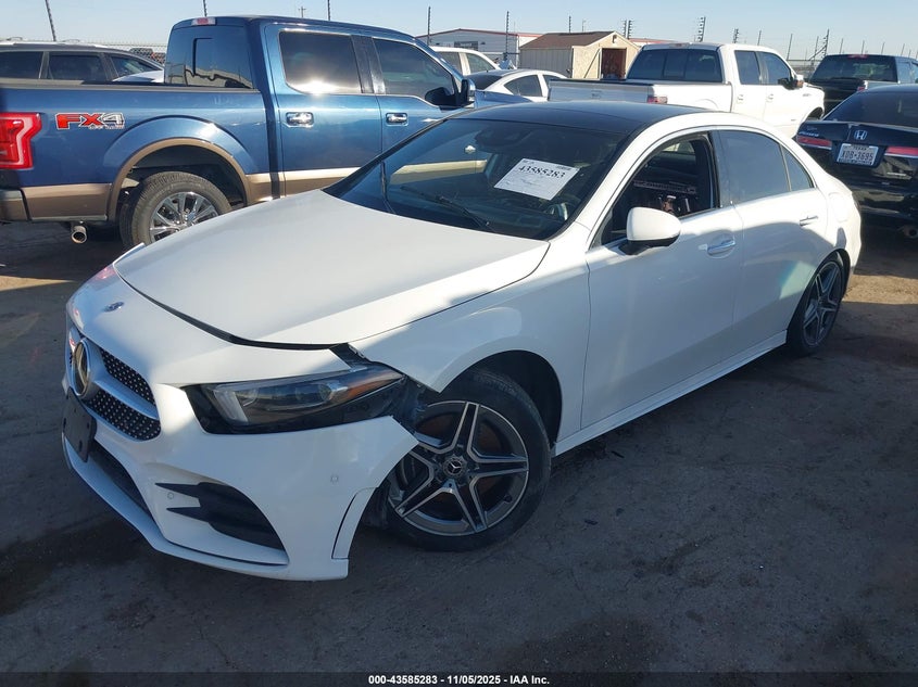 2019 MERCEDES-BENZ A 220 - WDD3G4EB2KW001800