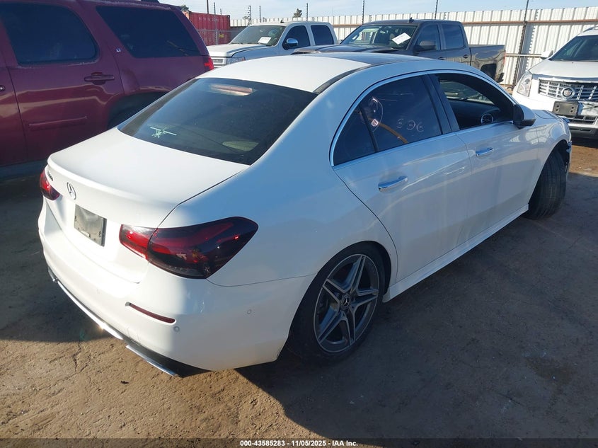 2019 MERCEDES-BENZ A 220 - WDD3G4EB2KW001800