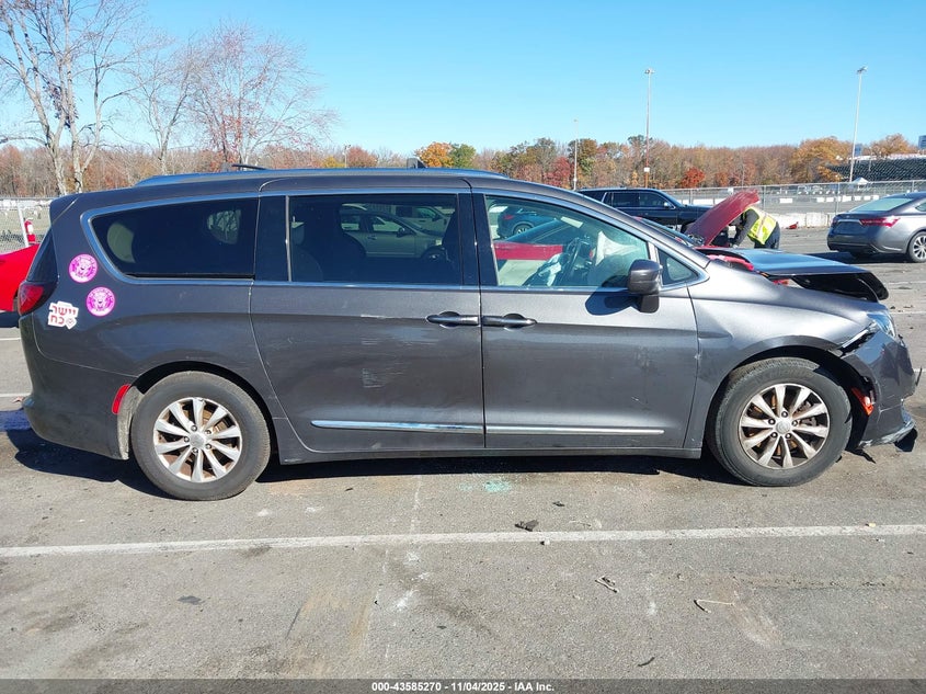 2019 CHRYSLER PACIFICA TOURING L - 2C4RC1BG4KR507765