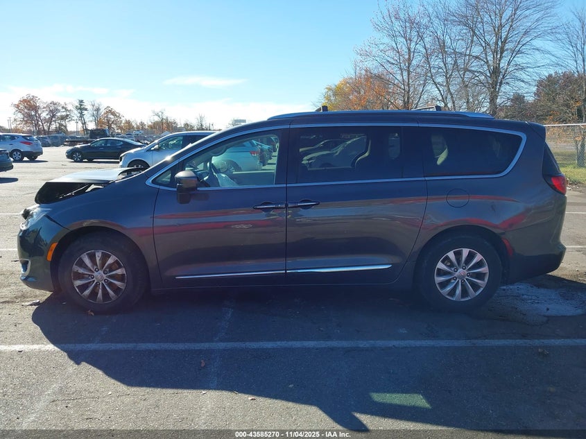 2019 CHRYSLER PACIFICA TOURING L - 2C4RC1BG4KR507765