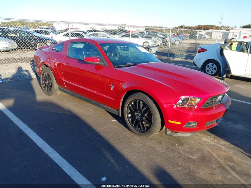 FORD MUSTANG V6 PREMIUM