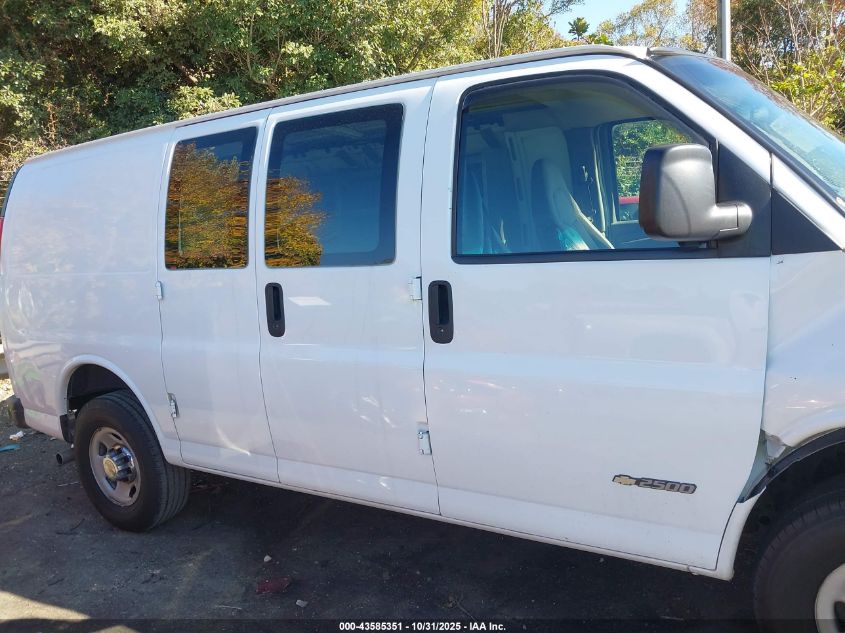 2006 Chevrolet Express Work Van VIN: 1GCGG25V761116941 Lot: 43585351