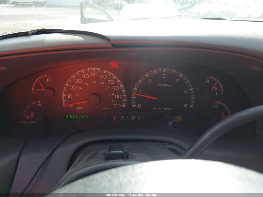 2000 Ford F-150 Lariat/Work Series/Xl/Xlt VIN: 1FTRX18LXYNB45746 Lot: 43585366