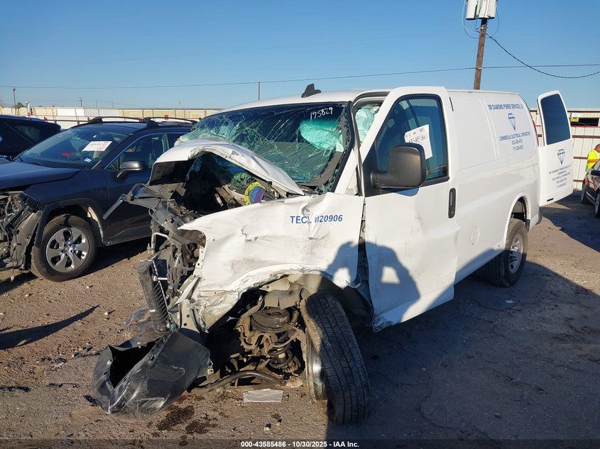 2021 Chevrolet Express Cargo Rwd 2500 Regular Wheelbase Wt VIN: 1GCWGAFP2M1197432 Lot: 43585486