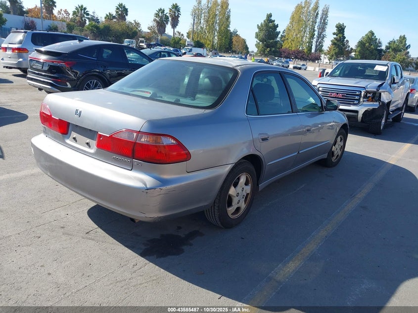 JHMCG668XYC010990 2000 HONDA ACCORD photo no. 4