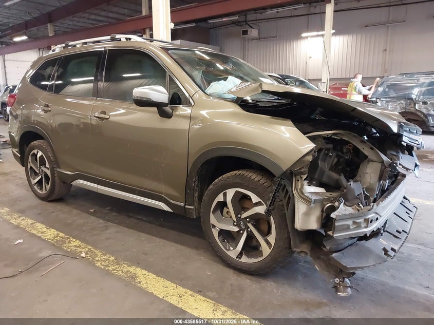 SUBARU FORESTER TOURING