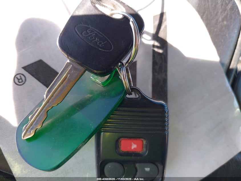 2004 Ford Escape Xlt VIN: 1FMYU93164KA40685 Lot: 43585528