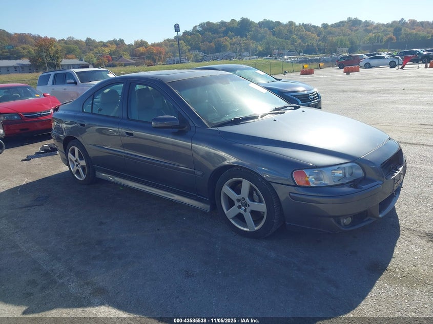 2005 Volvo S60 R VIN: YV1RH527952440666 Lot: 43585538