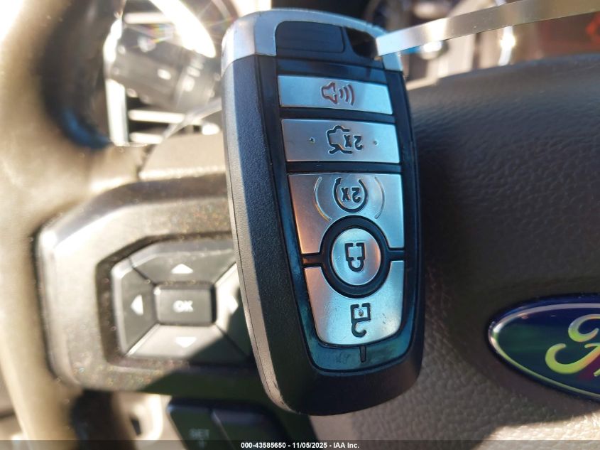 2019 Ford Expedition Max Limited VIN: 1FMJK1KT0KEA38695 Lot: 43585650