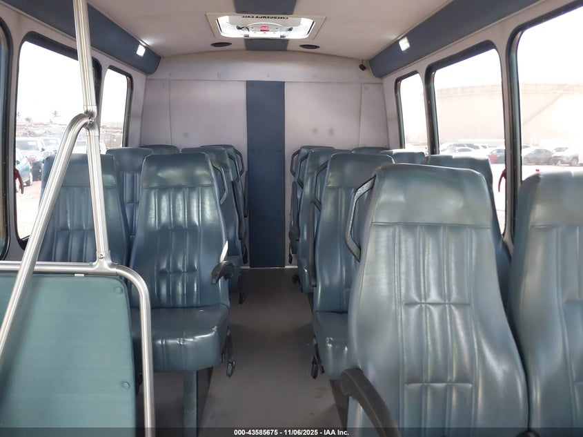 2011 Ford Econoline E350 Super Duty Ctway Van VIN: 1FDEE3FS2BDA24597 Lot: 43585675