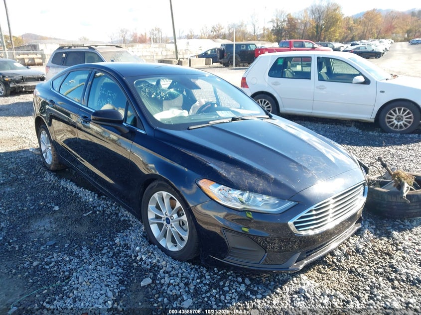 FORD FUSION SE