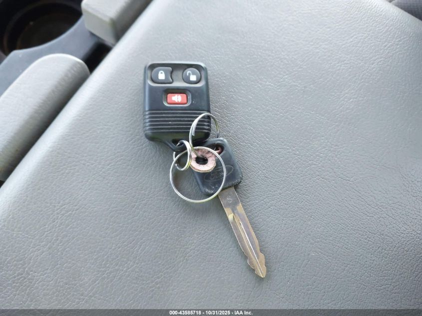 2004 Ford F-350 Xl/Xlt VIN: 1FTSF31P64EC35175 Lot: 43585718