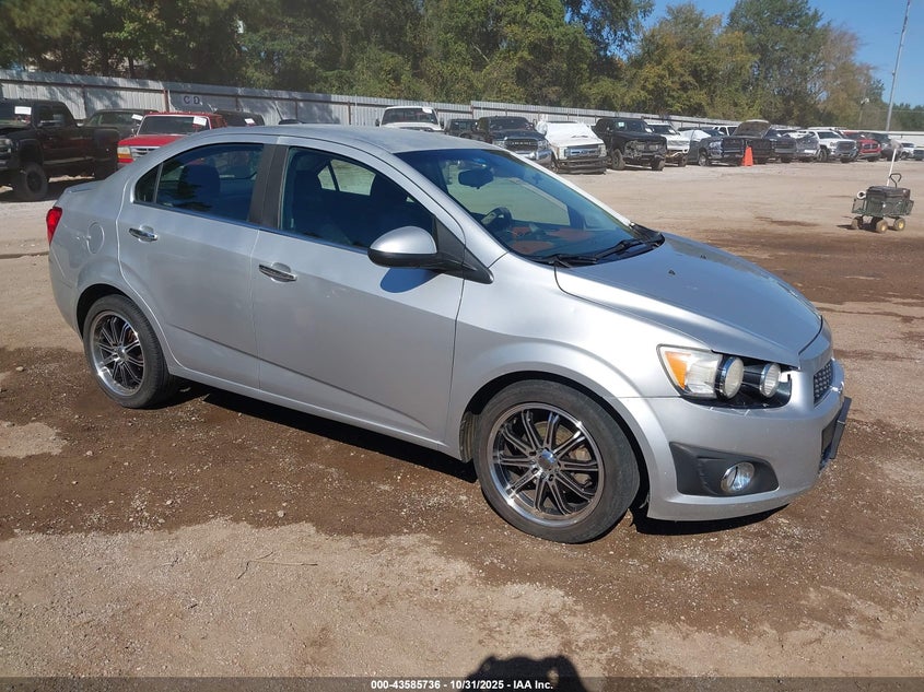 CHEVROLET SONIC LTZ AUTO