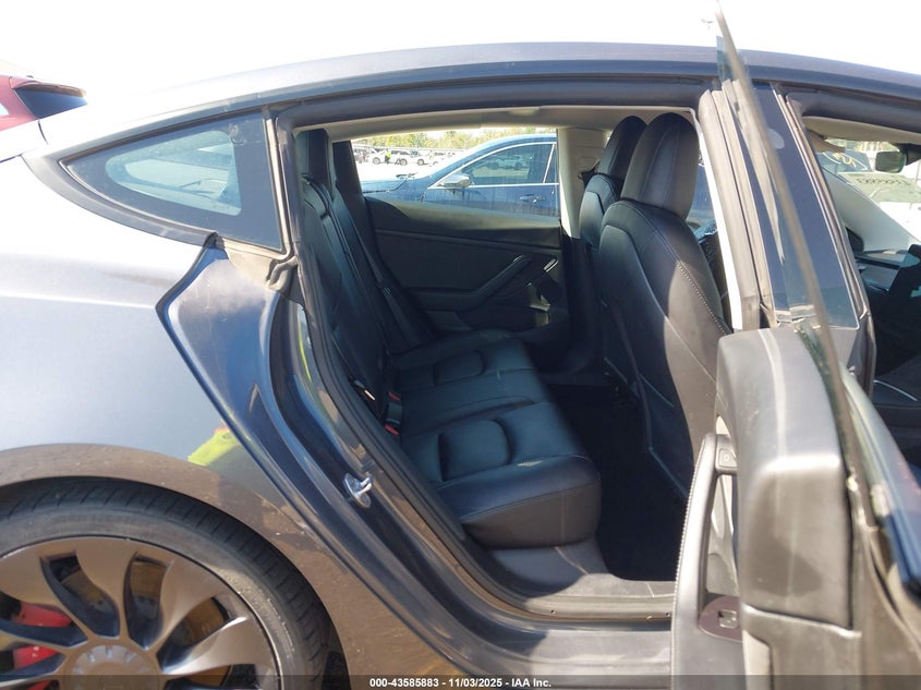 2022 Tesla Model 3 Performance Dual Motor All-Wheel Drive VIN: 5YJ3E1EC7NF269905 Lot: 43585883