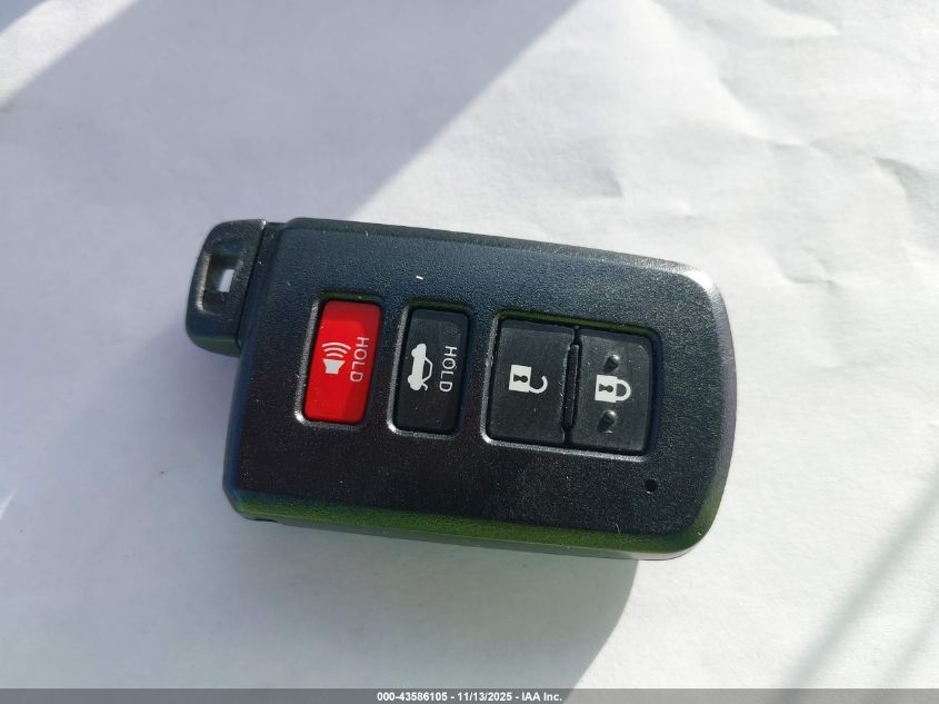 2017 Toyota Corolla Se VIN: 2T1BURHE2HC751992 Lot: 43586105