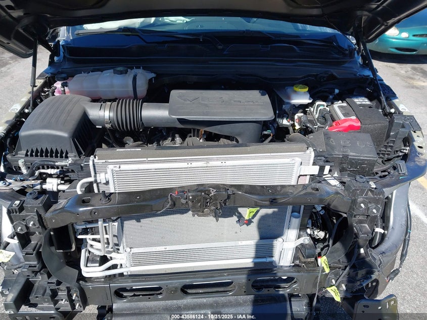 2025 Ram 1500 Big Horn Crew Cab 4X4 6'4 Box VIN: 1C6RRFBG4SN640252 Lot: 43586124