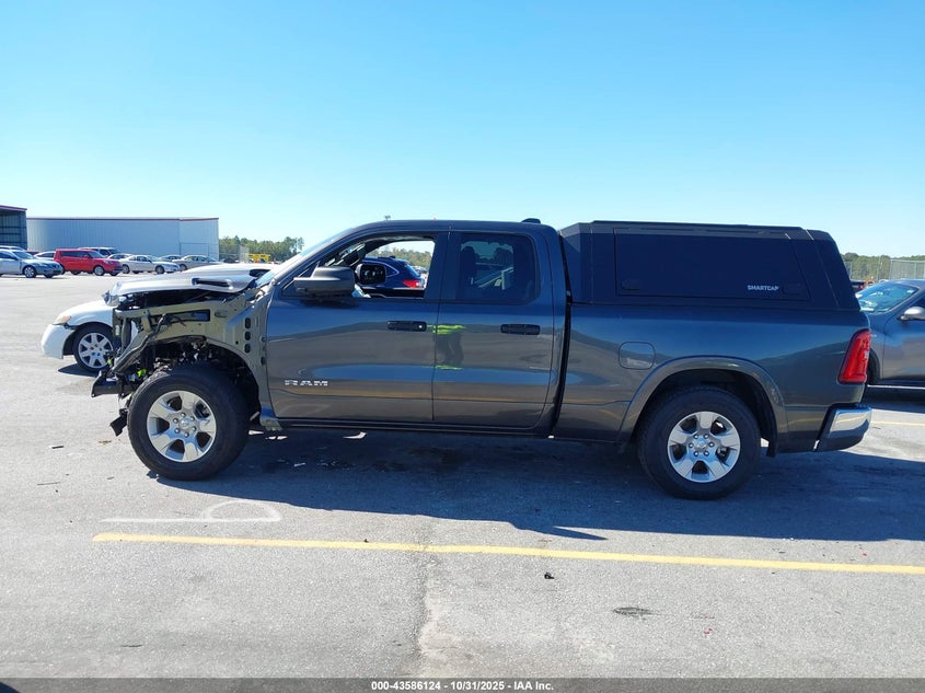 2025 Ram 1500 Big Horn Crew Cab 4X4 6'4 Box VIN: 1C6RRFBG4SN640252 Lot: 43586124