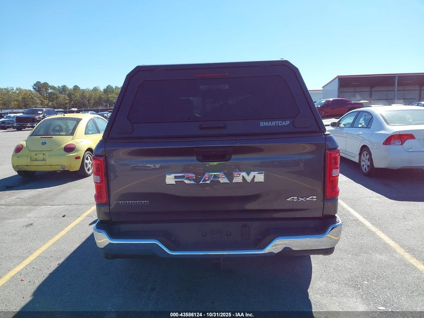 2025 Ram 1500 Big Horn Crew Cab 4X4 6'4 Box VIN: 1C6RRFBG4SN640252 Lot: 43586124