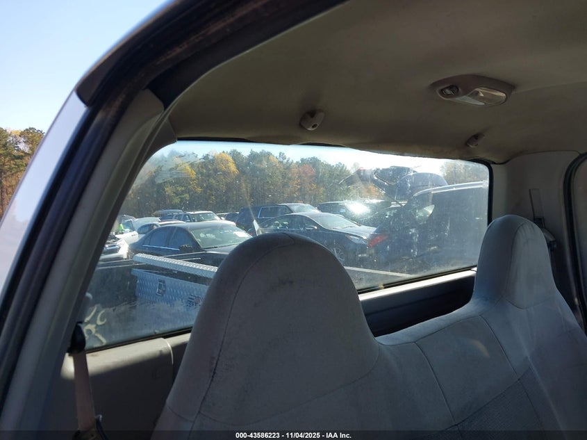 2000 Ford F-150 Work Series/Xl/Xlt VIN: 1FTZF1720YKA01474 Lot: 43586223