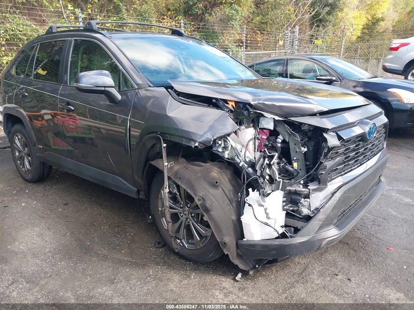 TOYOTA RAV4 HYBRID XLE PREMIUM