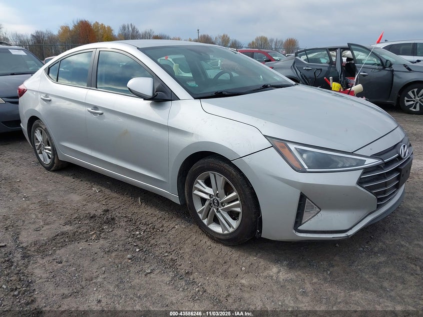 HYUNDAI ELANTRA SEL