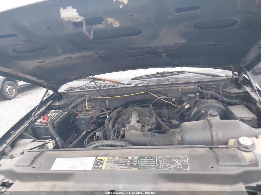 2003 Ford F-150 Xl/Xlt VIN: 1FTRF17233NB00510 Lot: 43586238